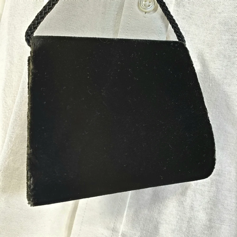 Claire's Small Black Velvet Crossbody Purse Pocketbook Bag